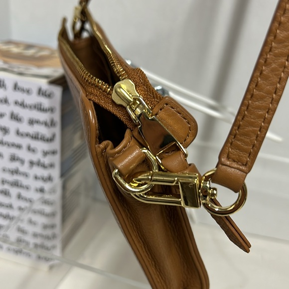 Tory Burch Kira Zip Crossbody - Picture 2 of 6